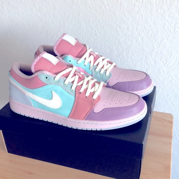NIKE AIR JORDAN 1 LOW SE ‘EASTER PASTEL’ SNEAKERS - Picture 2 of 10